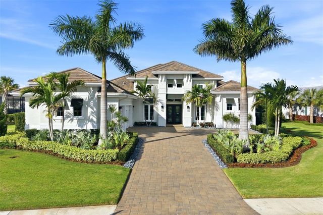 8465 PAVIA WAY, Lakewood Ranch, FL 34202