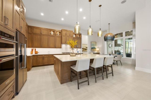 8465 PAVIA WAY, Lakewood Ranch, FL 34202