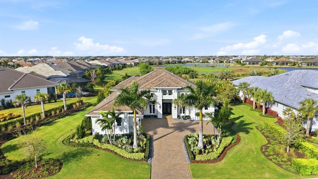 8465 PAVIA WAY, Lakewood Ranch, FL 34202