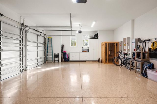 8465 PAVIA WAY, Lakewood Ranch, FL 34202