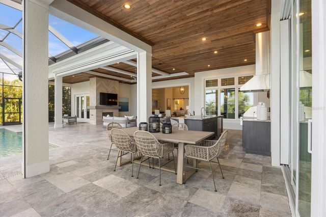 8465 PAVIA WAY, Lakewood Ranch, FL 34202