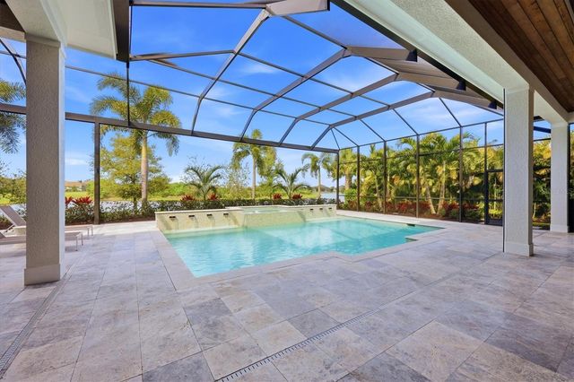 8465 PAVIA WAY, Lakewood Ranch, FL 34202