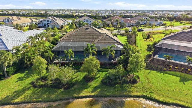 8465 PAVIA WAY, Lakewood Ranch, FL 34202