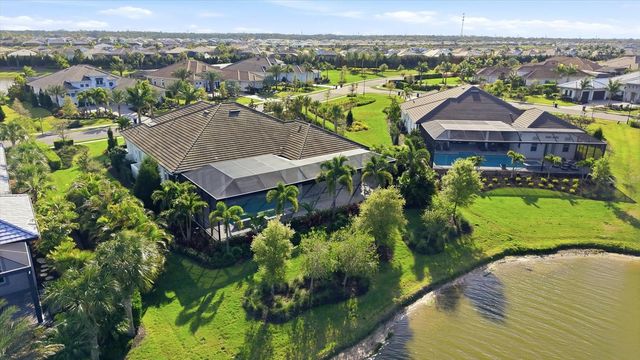 8465 PAVIA WAY, Lakewood Ranch, FL 34202