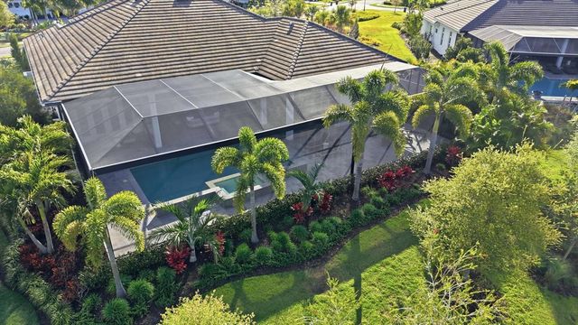 8465 PAVIA WAY, Lakewood Ranch, FL 34202