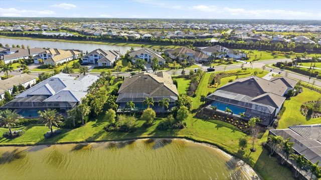 8465 PAVIA WAY, Lakewood Ranch, FL 34202