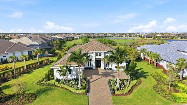 8465 PAVIA WAY, Lakewood Ranch, FL 34202