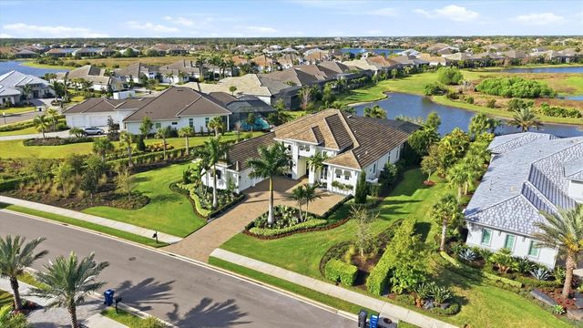 8465 PAVIA WAY, Lakewood Ranch, FL 34202