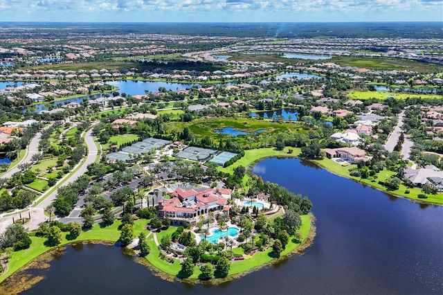 8465 PAVIA WAY, Lakewood Ranch, FL 34202