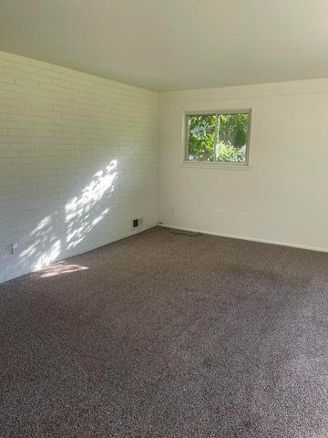 8375 Hillcrest Boulevard, Westland, MI 48185