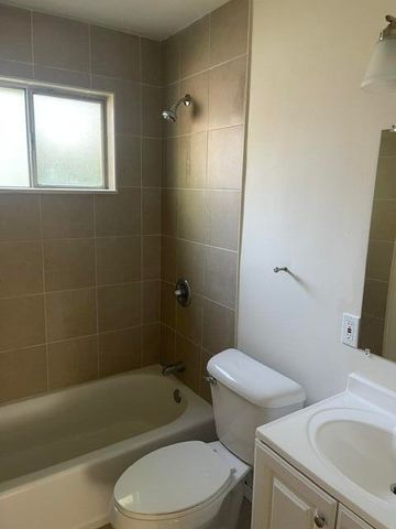 8375 Hillcrest Boulevard, Westland, MI 48185