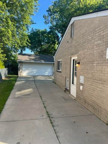 8375 Hillcrest Boulevard, Westland, MI 48185
