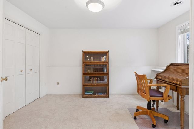 138 White Oaks Lane, Vadnais Heights, MN 55127