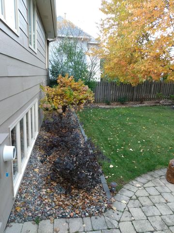 138 White Oaks Lane, Vadnais Heights, MN 55127