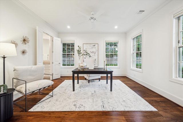 220 Morningside Park Street, Houston, TX 77024
