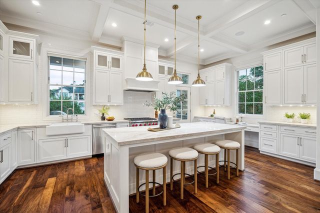 220 Morningside Park Street, Houston, TX 77024