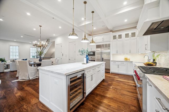 220 Morningside Park Street, Houston, TX 77024