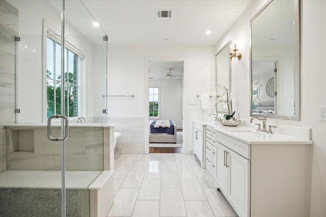220 Morningside Park Street, Houston, TX 77024