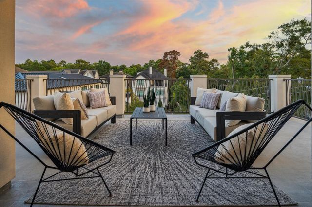 220 Morningside Park Street, Houston, TX 77024