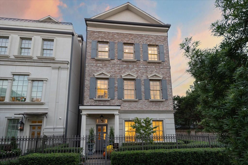220 Morningside Park Street, Houston, TX 77024