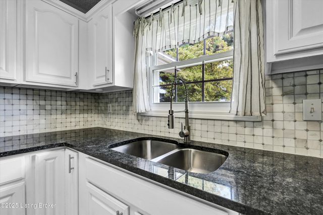 4612 Glenarm Rd, Crestwood, KY 40014