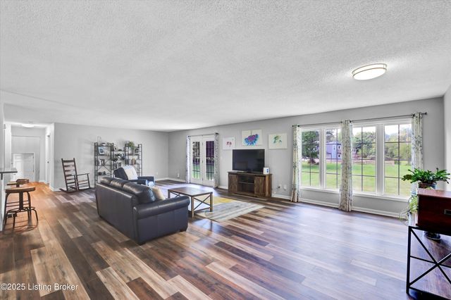 4612 Glenarm Rd, Crestwood, KY 40014