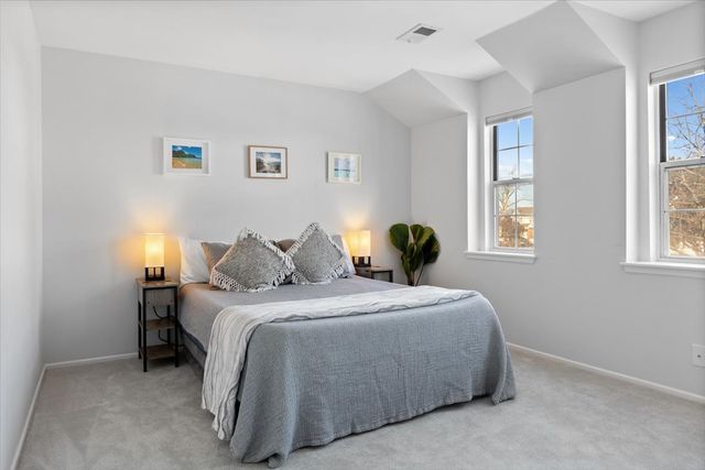 1606 Stratford Court C2, Wheeling, IL 60090