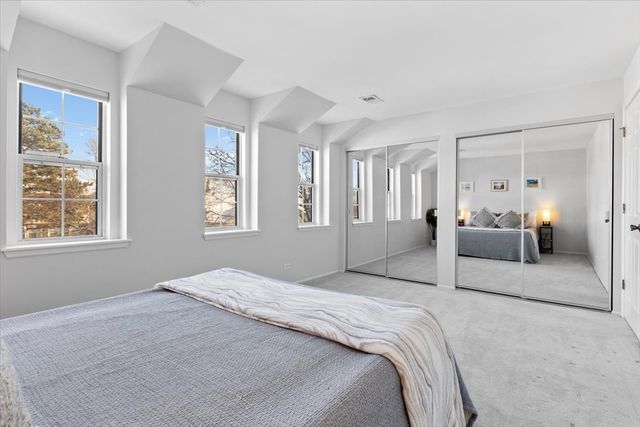 1606 Stratford Court C2, Wheeling, IL 60090