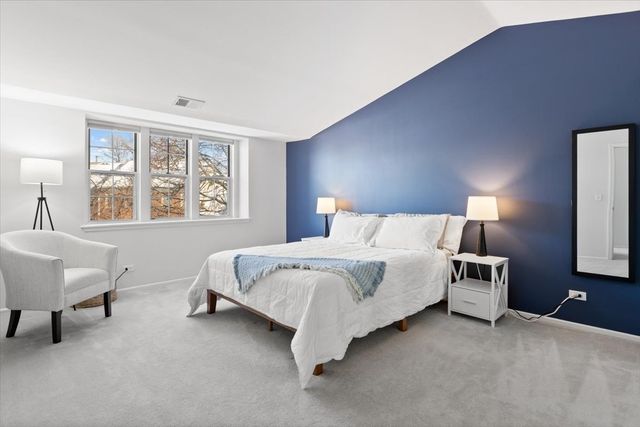 1606 Stratford Court C2, Wheeling, IL 60090