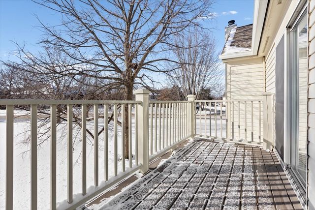 1606 Stratford Court C2, Wheeling, IL 60090