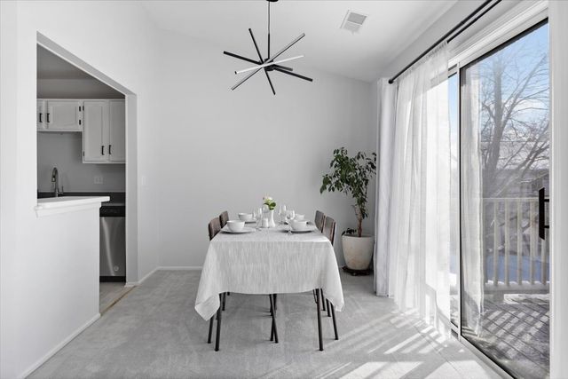 1606 Stratford Court C2, Wheeling, IL 60090