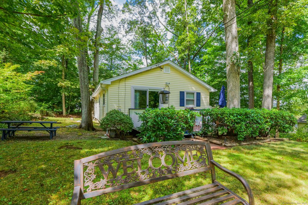 14 Woodside Road, Hebron, CT 06231