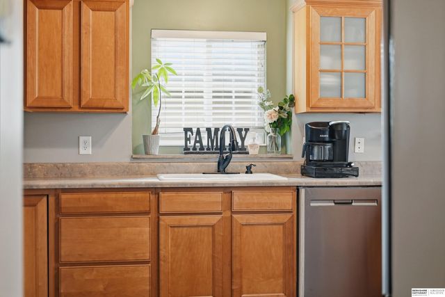 8233 Mackenzie Road, Lincoln, NE 68505