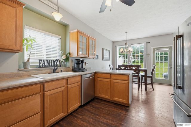 8233 Mackenzie Road, Lincoln, NE 68505