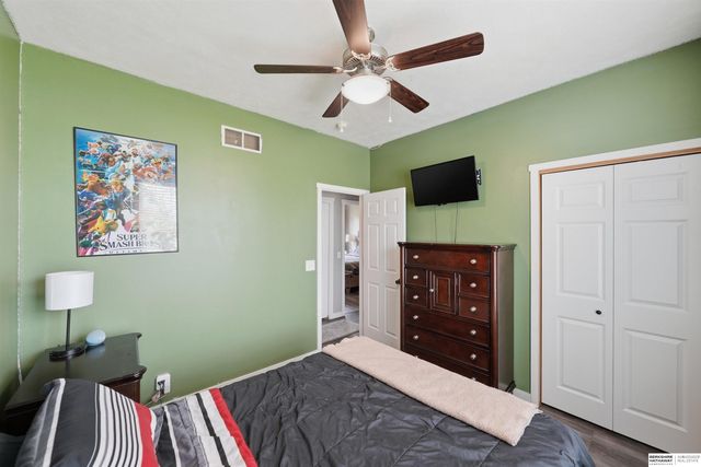 8233 Mackenzie Road, Lincoln, NE 68505