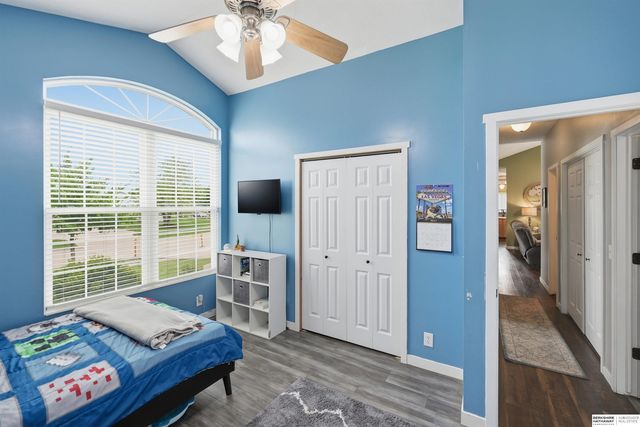 8233 Mackenzie Road, Lincoln, NE 68505