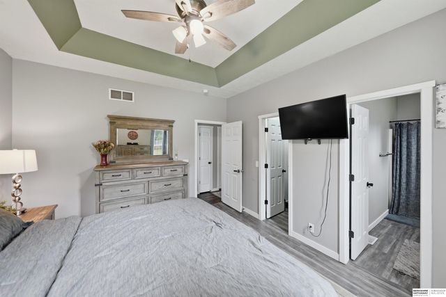 8233 Mackenzie Road, Lincoln, NE 68505