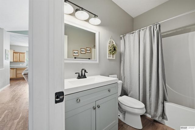 8233 Mackenzie Road, Lincoln, NE 68505