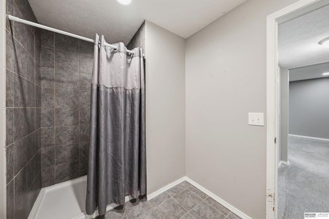8233 Mackenzie Road, Lincoln, NE 68505