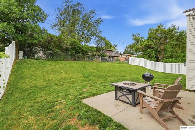 8233 Mackenzie Road, Lincoln, NE 68505