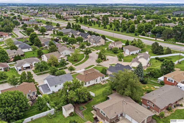 8233 Mackenzie Road, Lincoln, NE 68505
