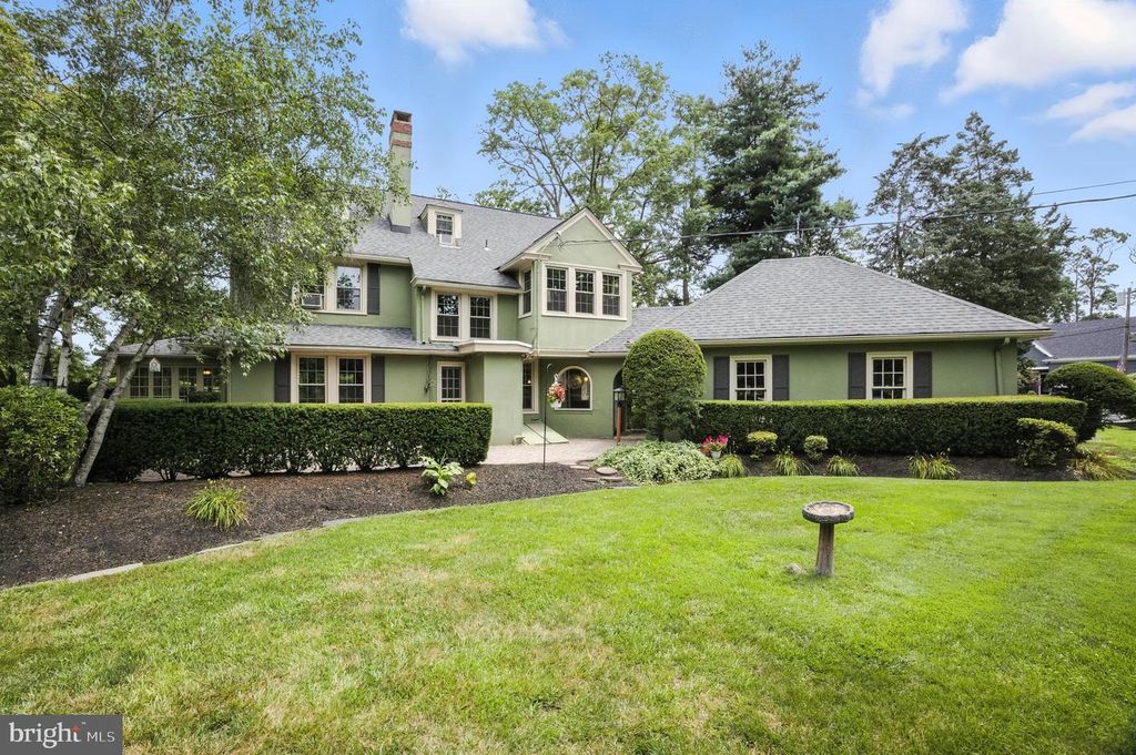 1105 GOLF RD, Cinnaminson, NJ 08077