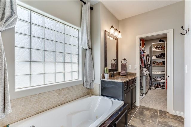 1809 E Elk Ridge Ave, Goddard, KS 67052