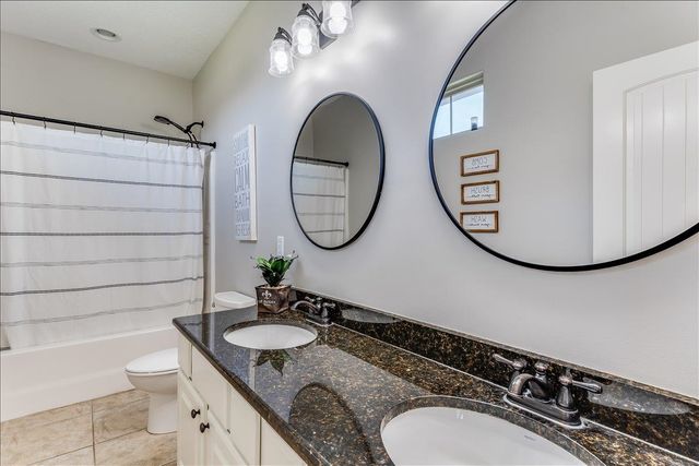 1809 E Elk Ridge Ave, Goddard, KS 67052