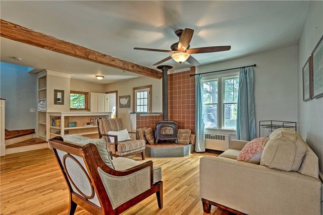 129 Dighton Avenue, Portsmouth, RI 02871