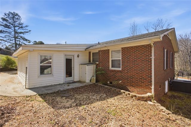 108 Hodge Street, Abbeville, SC 29620