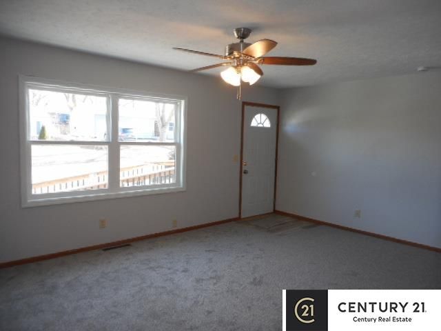 7302 S 41st Street, Bellevue, NE 68147