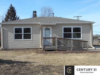 7302 S 41st Street, Bellevue, NE 68147