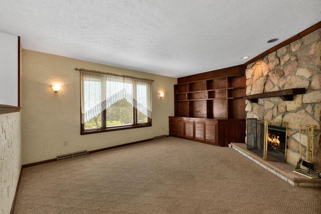 3840 Pleasant Chapel Road SE, Heath, OH 43056