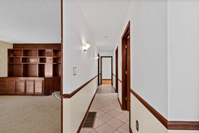 3840 Pleasant Chapel Road SE, Heath, OH 43056